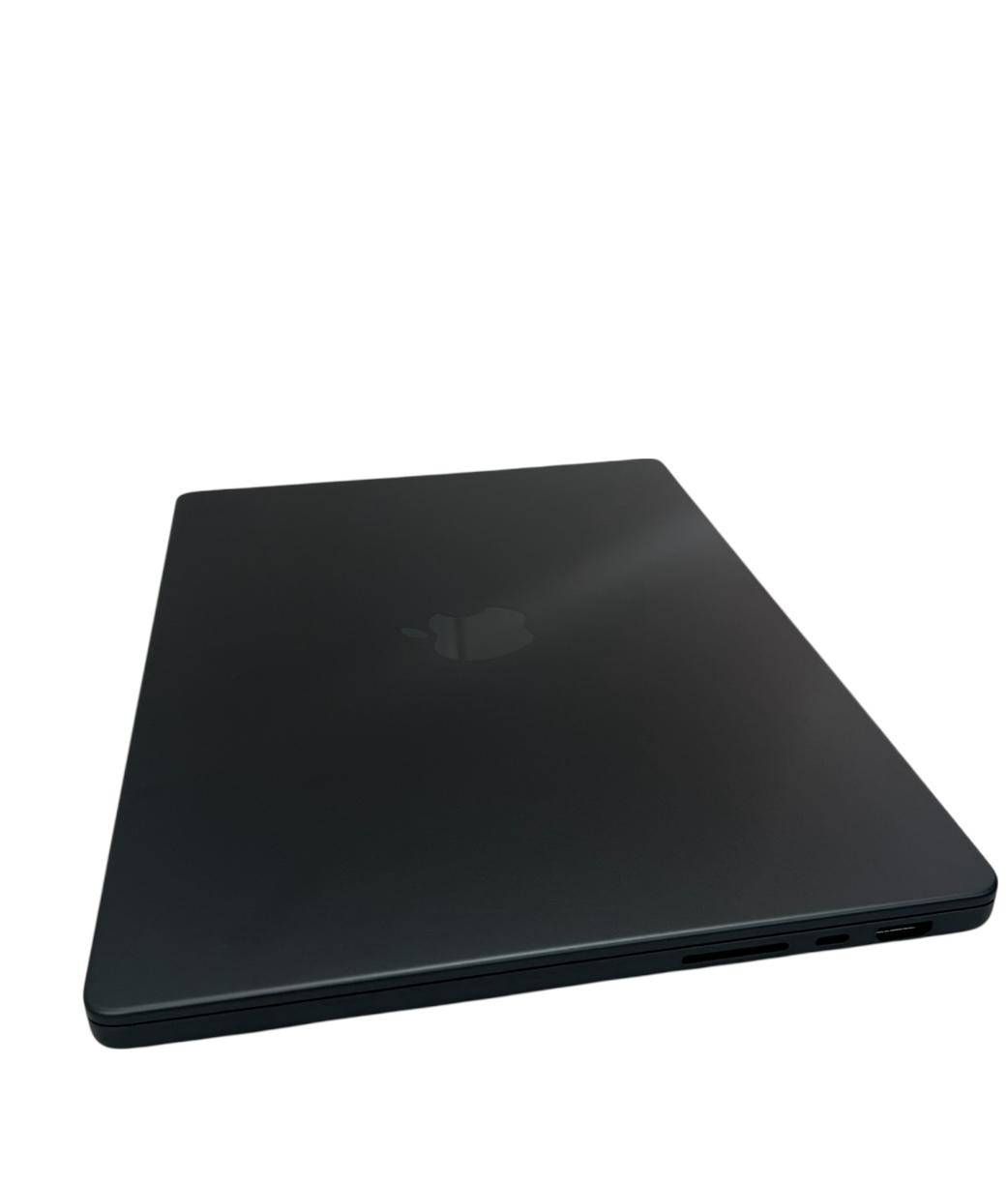 Pre-owned MACBOOK PRO 2025 - M5 512GB SSD 16GB RAM BOXED *WARRANTY ...